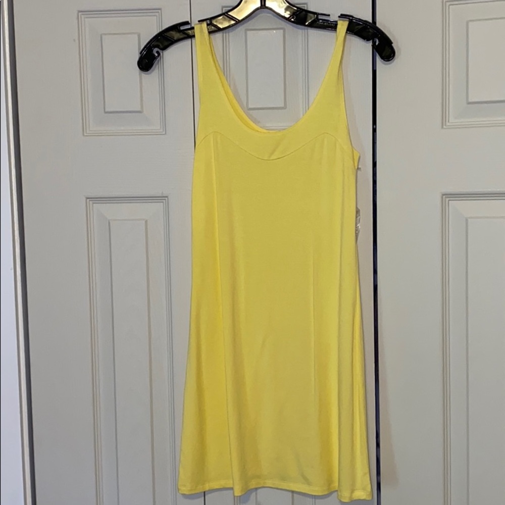Bodycon yellow dress